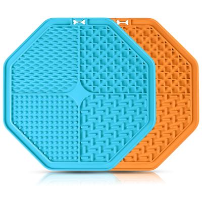 China Viable Silicone Dog Lick Mat Pet Dog Fun Bowl Driver Dog Food Training Pet Feeder Supplies for sale