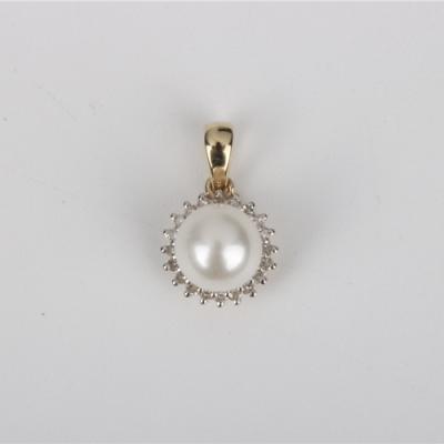 China Hiphop freshwater pearl pendant designs 10k gold with real diamonds necklace for sale