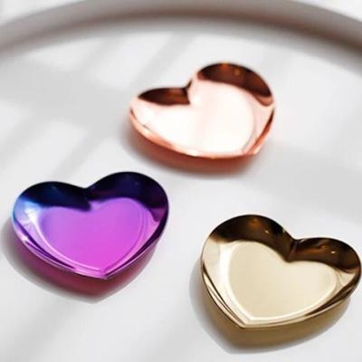 China Eco-friendly Stainless Steel Jewelry Display Dessert Dish Plate Luxury Modern Jewelry Tray Heart Shaped Metal Jewelry Storage for sale