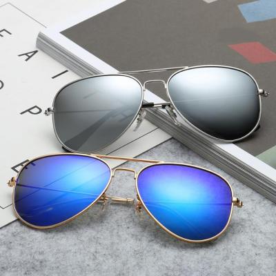 China New fashion sunglasses wholesale stock men's sports polarizer sunglasses for fishing riding training for sale