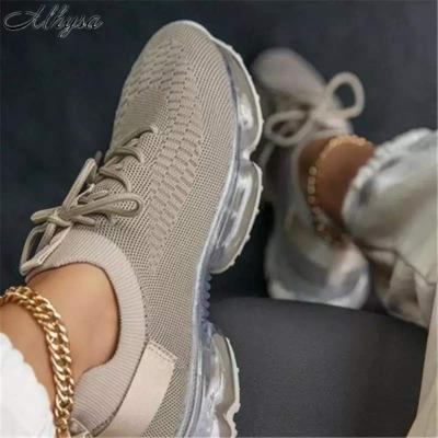 China Breathable 35-43 Women's Flight Knit Sport Shoes for sale