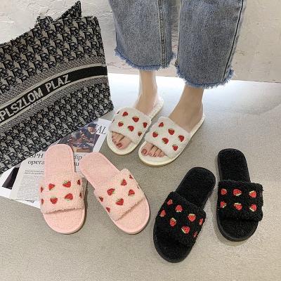 China Fruit Strawberry Plush Thermal Slippers Autumn New Women Home Slippers for sale