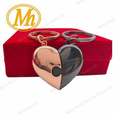 China Europe Special Soft Custom Enamel Lapel Pin 3D Heart Love Shaped Wooden Souvenir Gifts for sale