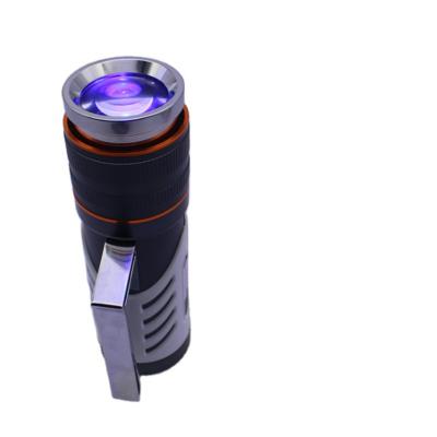 China Rechargeable Solar Led Sports Stadiums Flashlight Energy Saving Portable Torch for sale