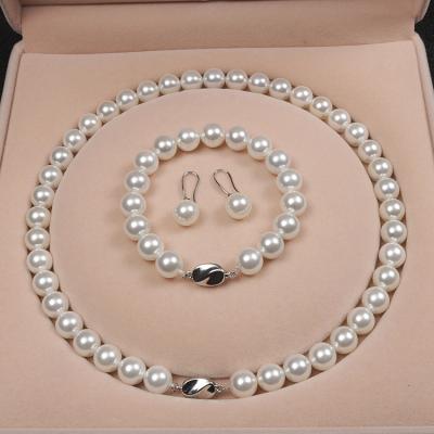 China European and American FASHIONABLE Natural Pearl Jewelry Elegant Necklace Set Mother Luxury Gift 3 Piece Jewelry Set for sale