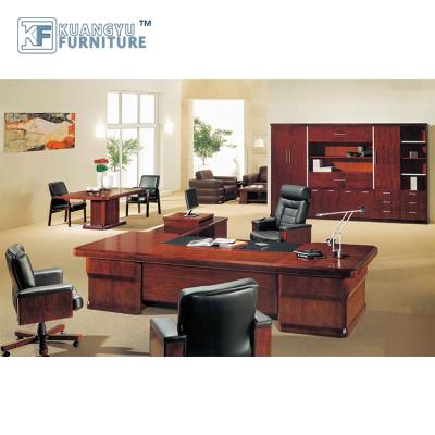 China Modern New Design Solid Wood CEO Luxury Executive Desk for sale