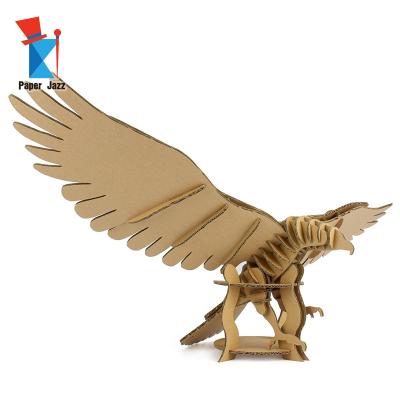 China Europe's Amazing Cardboard Art Eagle Creation Home Decorative Ornament for sale