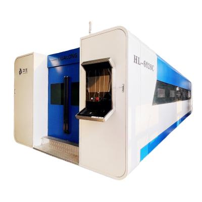 China Discount Price Metal Sheet Cutting Machine 2000W 3000W 6000W Fiber Laser Cutting Machine Water Cooled CNC for sale