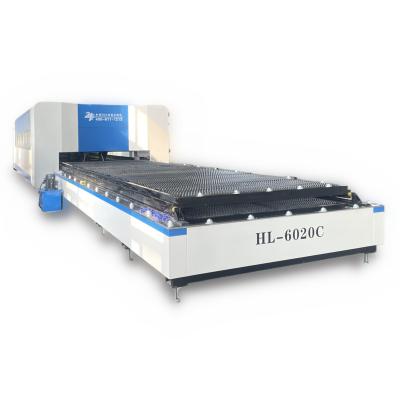 China Full-enclosed Metal CNC Fiber Laser Cutting Machine 2000w 6000w Laser Engraving Machine for sale