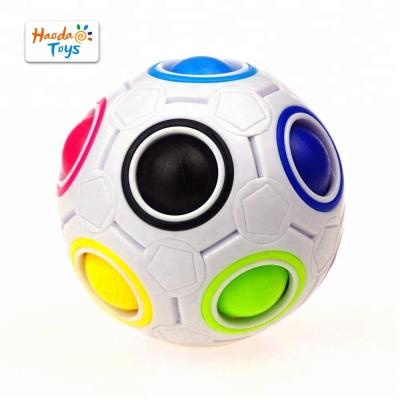 China Magic Rainbow Ball Toy Brain Teasers Puzzle Toy Challenging Speed ​​Puzzle Educational Cube Ball for sale