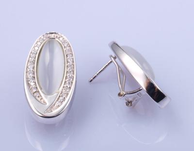 China Classic CZ Stud Earrings 925 Silver Elegant Round Drop Heart Pear Design for sale