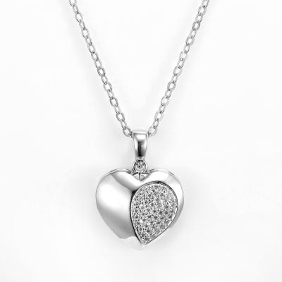 China 4,8 gramos 925 de collar pendiente del corazón doble antialérgico pendiente de plata de la CZ en venta