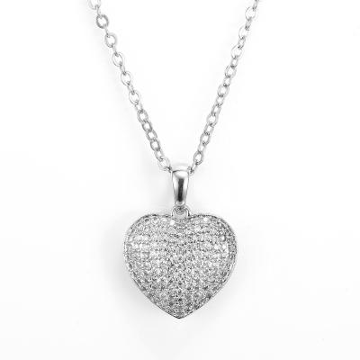 China Colgante en forma de corazón blanco de la circona cúbica de 925 niños pendientes de plata de la CZ en venta