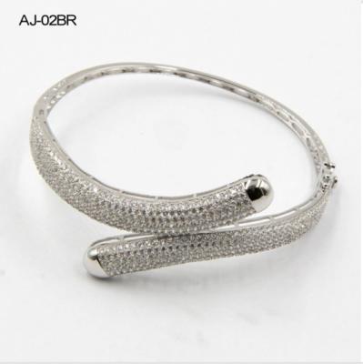 中国 12.57g 925 Sterling Silver Bangles With Cubic Zirconia Two Lines 販売のため