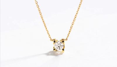 Cina 18K 18 carati Diamond Pendant Yellow Gold Cartier Diamond Necklace in vendita