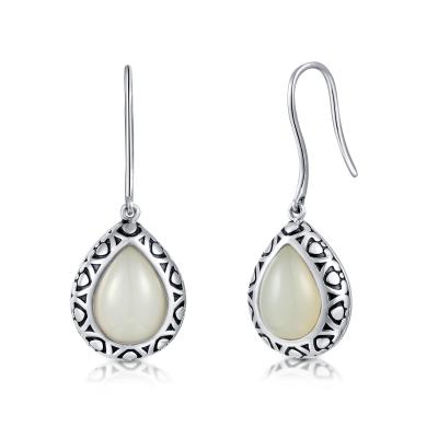 China 925 jade branco dado forma pera cinzelado de Sterling Silver Gemstone Earrings 5.63g à venda