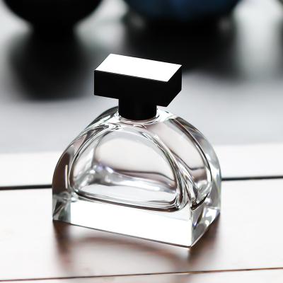 China Perfume Botol Spray 100ml Fashion Clear Glass Perfume Bottle Beautiful Shape Cosmetic Polish Empty Packaging Hand Made for sale