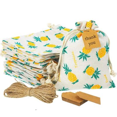 China 25pack Disposable Eco-friendly Pineapple Gift Treat Bags Drawstring Gift Pouches With Tags Craft Small Gift Bags For Summer Holiday Party for sale