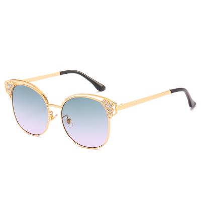 China Anti UV400 Banei 2021 New Arrivals Custom Metal Logo Sun Glasses Atmosphere Men Retro Novelty Cheap Shades Sunglasses Women for sale