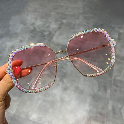 China Fashion THREE HIPPOTAMS Sunglasses 2021 New Fashion Women's Diamond Sunglasses Metal Frame Glasses Selfie Travel Sun Glasses for sale