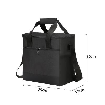 China Customized Raincoats Color Large Capacity Fishing Food Beer Wine Lunch Backpack Insulated Cooler Bag for sale