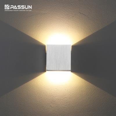 China Modern Indoor Modern Decoration Surface Mounted Shine Through 6w Led Wall Light for sale