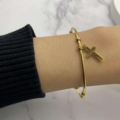 China Gold Tone Faith Faith Cross Cuff Bangle Hollow Cross Charm Bangle Jewelry Solid Religion TRENDY Bangle Stainless Steel Bracelet for sale