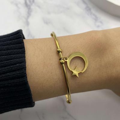 China Newest Stainless Steel Star Moon Cuff Bangle Gold Beautiful Trendy Simple Adjustable Moon Open Cuff Bangle for sale