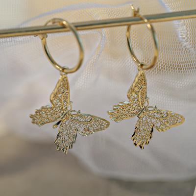 China Gold Plated Zircon Butterfly Circle Earrings Cute Bohemian Butterfly Huggie Circle Earrings Cute Animal Pendant Small for sale