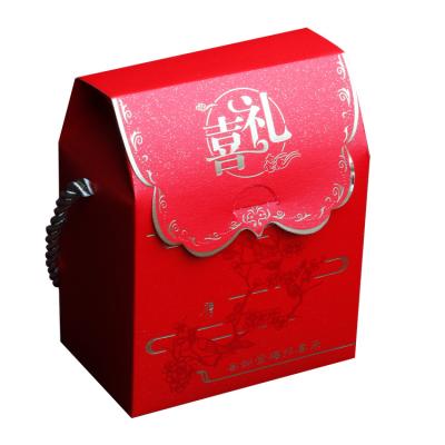 China Chinese Style Candy Paper Clear Favor Bar Wrapping Box, Large Square Chinese Hand Held Candy Box For Wedding Gift for sale