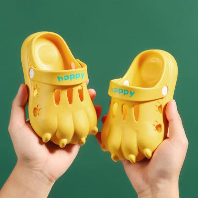 China EVA Slide Bear Claw Toddler Girls Sandals Non-slip Waterproof Kids Slippers Summer Light Cartoon Children Beach Slipper for sale