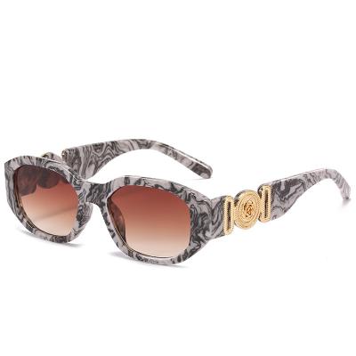 China For 2022 Funky Luxury Gold Camellia Eyewear Accessories PC Beach Sunglasses Women Square Frame Shades Sunglasses Designer Reading Glass for sale