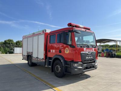 Cina PM60/SG60 camion pompieri Isuzu camion di soccorso pesante 8270 X 2550 X 3480MM 5000L in vendita