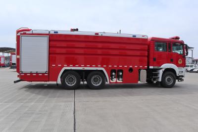 China 33950kg 11kW/T Feuerwehrmaschine Wasserbehälter Brandbekämpfung Sinotruk PM170/SG170 zu verkaufen