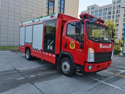 Cina PM35/SG35 HOWO Camion del fuoco pesante VI 3+3 persone Camion del fuoco di emergenza 7000 mm in vendita