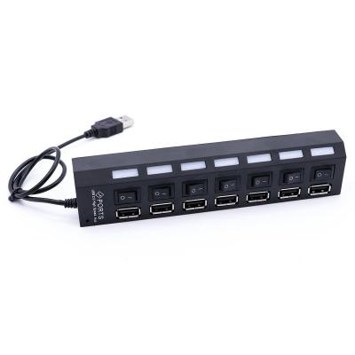 Chine Le diviseur actionné 7 de hub d'USB met en communication le hub à grande vitesse d'USB 2,0 (7 données d'USB de ports + les ports de remplissage) et l'interrupteur on/off individuel à vendre