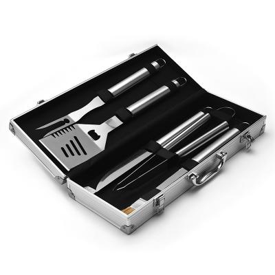 China Universal Home BBQ Tool Stainless Steel Heat Resistance 5 Pieces BBQ Tool Kit Accessories Set Factory Direct Sale for sale