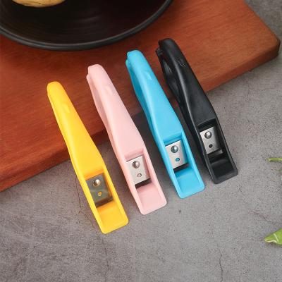 China High Quality Ring Peeler Orange Peeler Creative Fruit Shape Dolphin Peeler of Amazon Viable Hot Selling Kitchen Accessories for sale