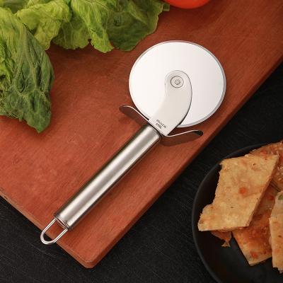 China Amazon Success Sustainable Kitchen Accessories Pizza Tools Pizza Cutter Wheel Stainless Steel Tool Pizza Baking Cutter for sale