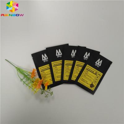 China El pequeño color negro se levanta la lámina de mylar de aluminio sellada lado de la bolsa tres de la cremallera en venta