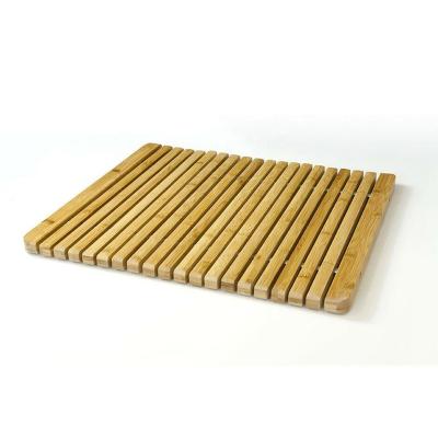 China Anti Slip Bamboo Rectangular Walkway Bath / Sustainable Luxury Bamboo Shower Mat for sale