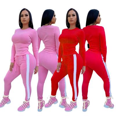 China Breathable 100% Casual Yoga and Autumn Cotton Training Wear Sets Girls Sportswear Jogging To Wear Women's Sets for sale