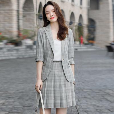 China Hot Selling Anti-wrinkle Tailored Gray Plaid Cropped Business Office Plus Size Ladies Women's Two Piece Skirt Suit for sale