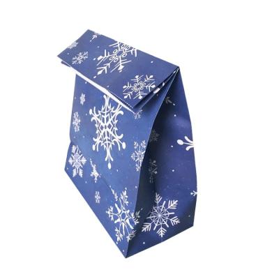 China Recyclable Customize Small Paper Bag Kraft Paper Bags For Christmas Gift Paper Bag Snowflakes for sale