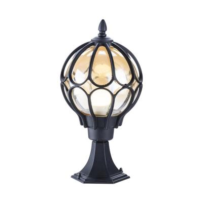 China European Vintage Garden Home Decorative Post Lights Base Pathway Pillar Light Outdoor Lantern for sale