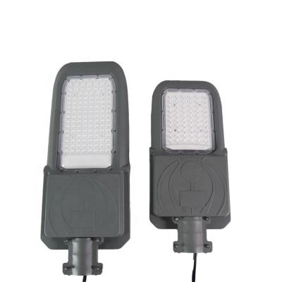 China Chinese factory Ip65 waterproof 40w 60w 80w 100w all ROAD in two led solar street lights for sale