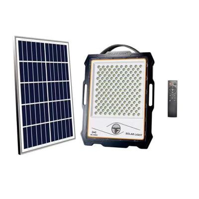 China Garden manufacturer hot selling intelligence ip67 100w 200watt 300w waterproof commercial led solar flood lights for construction site for sale