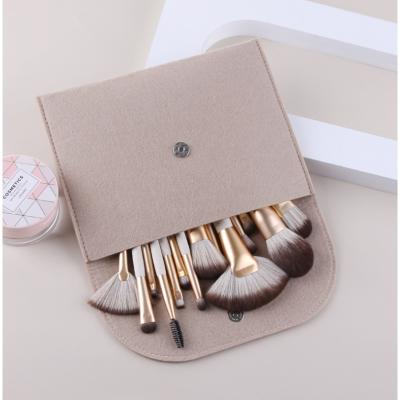 China 16pcs Daily Makeup Brush Make Set Makeup Brush Set Wholesale Plastic Handle Private Label Luxury Base Cosmetic Makeup Brushes for sale