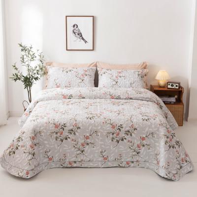 China Nondisposable bedspread 3 pieces set pure cotton microfiber durable printed thickened comforter cover with two pillowcover for sale