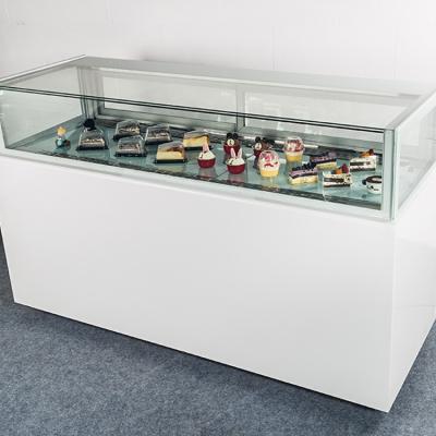 China Commercial Single-temperature Cake Display Refrigerator 1.2/1.5/1.8m Glass Chocolate Display Showcase for sale